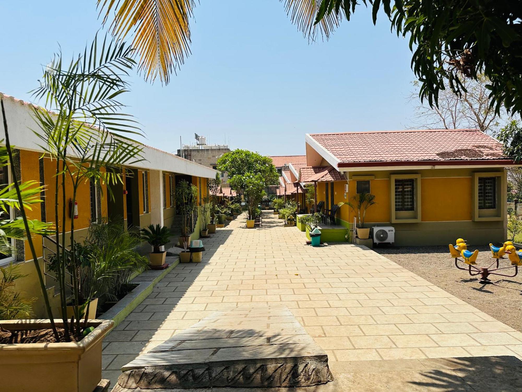 Lion Park Hotel & Resorts Gírský les Exteriér fotografie